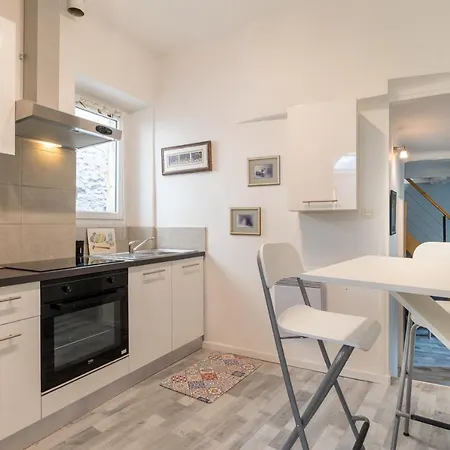 Le Charme Du Medieval Dans Un Cosy Apartment Hyeres