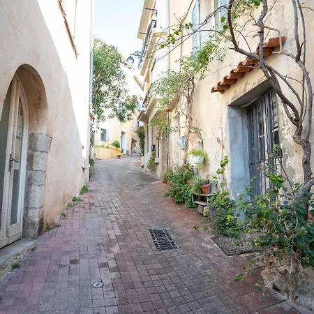 Le Charme Du Medieval Dans Un Cosy شقة